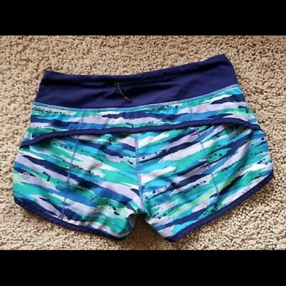 Lululemon speed short size 6. Worn once!